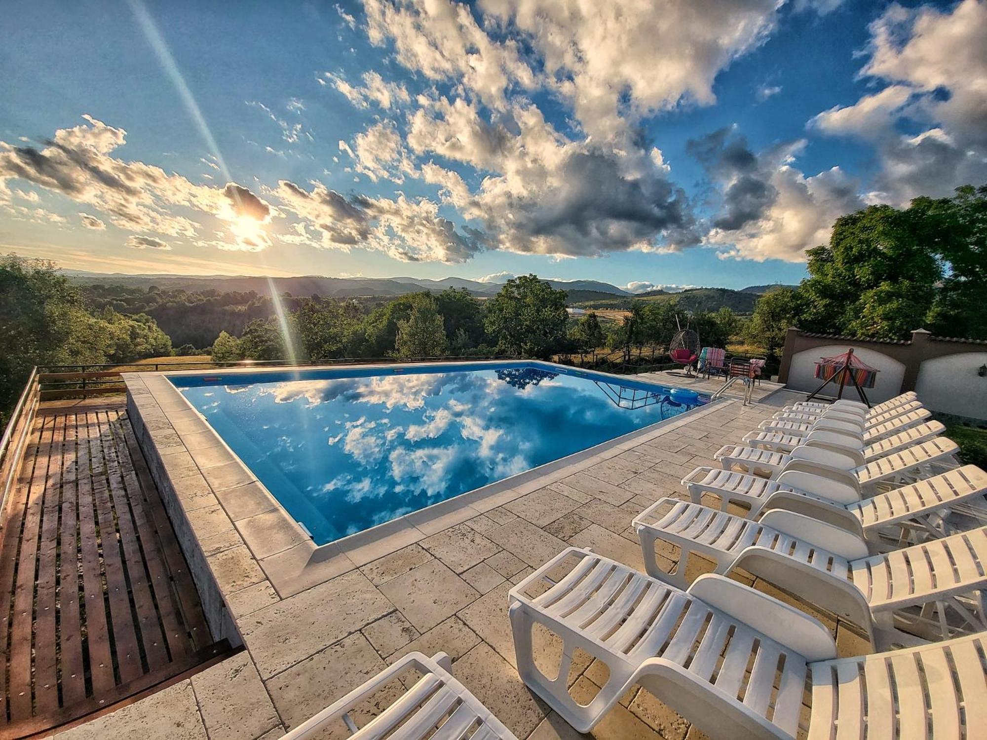 Conacul Lui Bulica Hotel Novaci-Straini Exterior photo